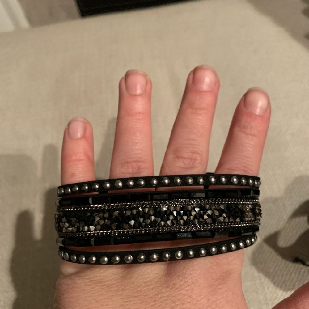 Black snap bracelet